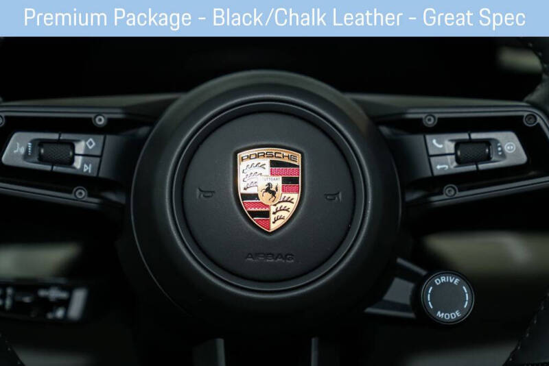 2025 Porsche Macan 4S Electric