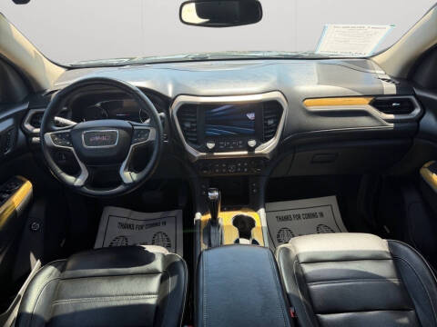 2017 GMC Acadia Denali
