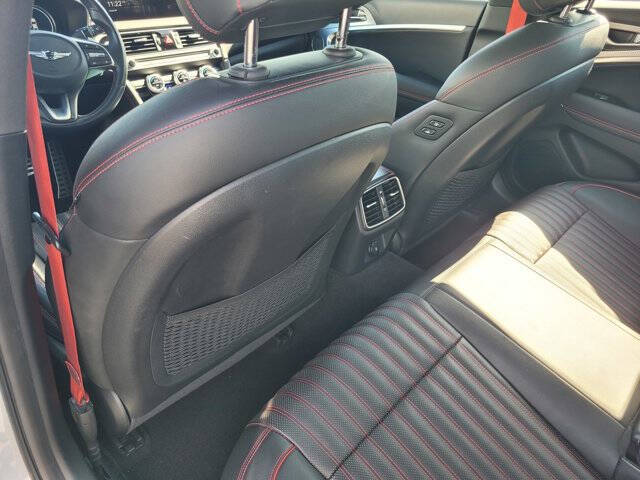 2023 Genesis G70