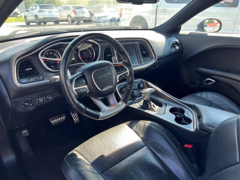 2016 Dodge Challenger SRT 392