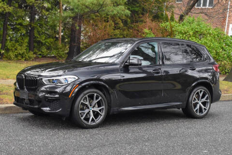 2022 BMW X5 for sale at Import Masters in Great Neck NY
