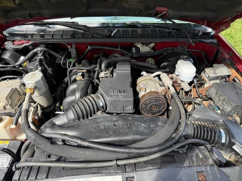 2000 Chevrolet S-10 LS