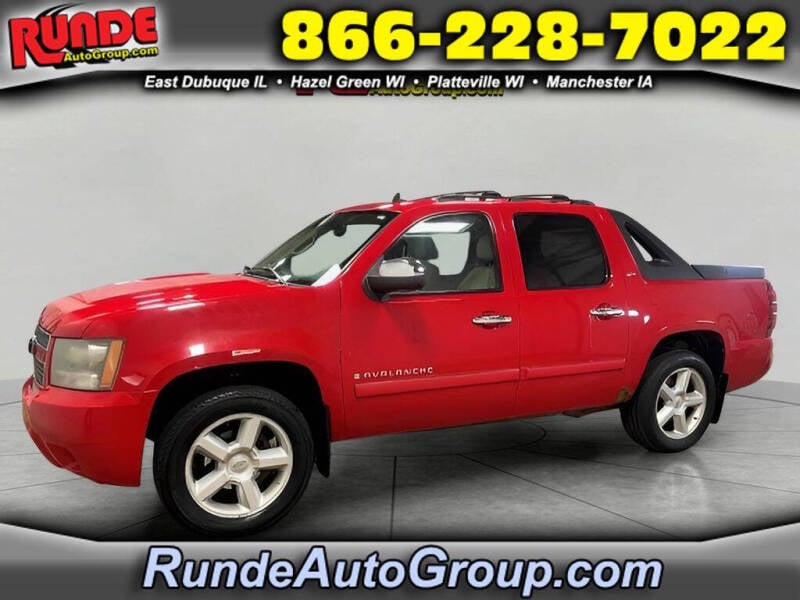 2007 Chevrolet Avalanche for sale at Runde PreDriven in Hazel Green WI