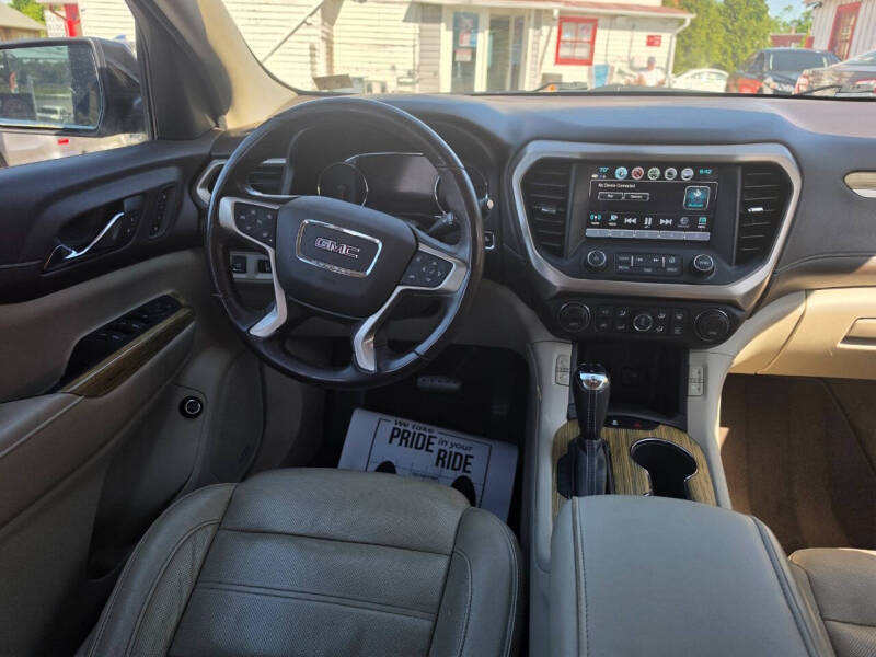 2019 GMC Acadia Denali