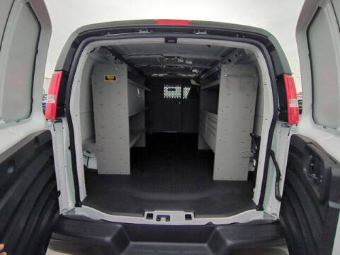 2025 Chevrolet Express 2500