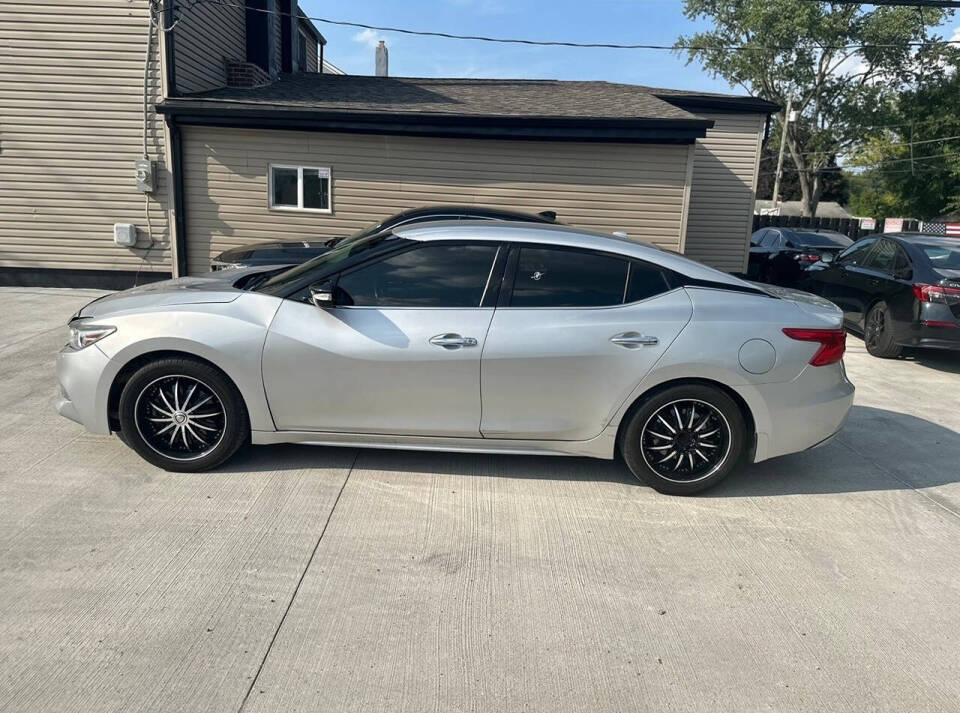 2017 Nissan Maxima for sale at Xclusive Motors LLC in Columbus, OH