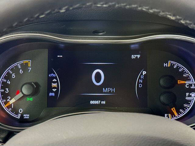 2019 Jeep Grand Cherokee Laredo E