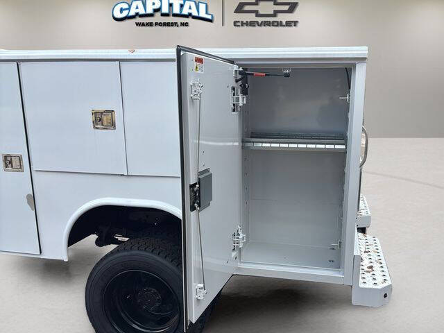 2025 Chevrolet Silverado 5500HD