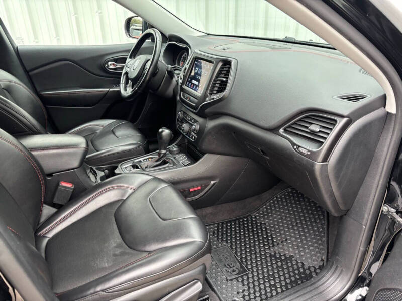 2020 Jeep Cherokee Trailhawk