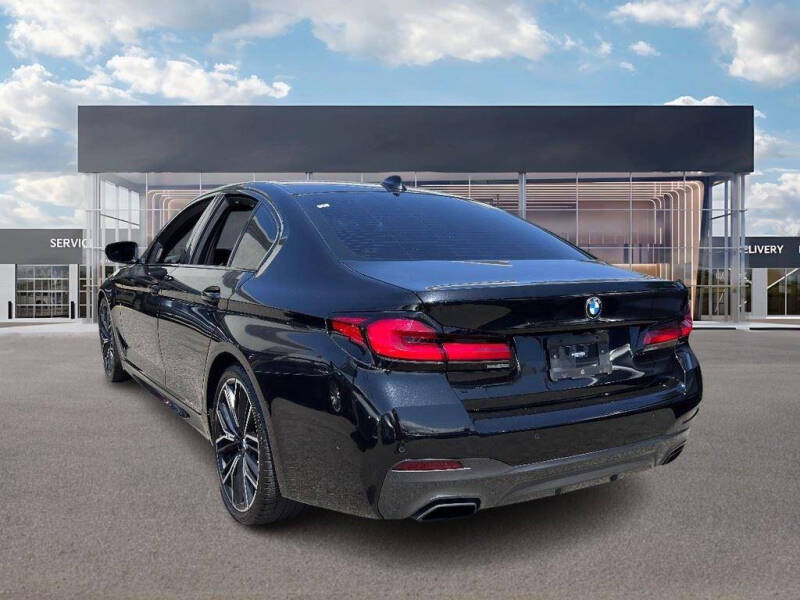 2022 BMW 5 Series 530i