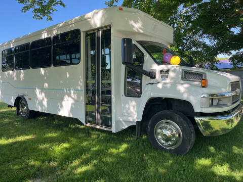 2003 Chevrolet Kodiak C5500 for sale at Antique Motors in Plymouth IN