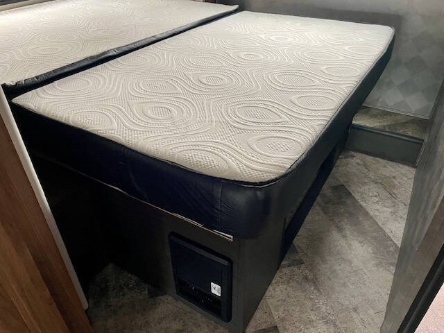 2021 FORESTER LE 2551DSC Class C 2551 DSC