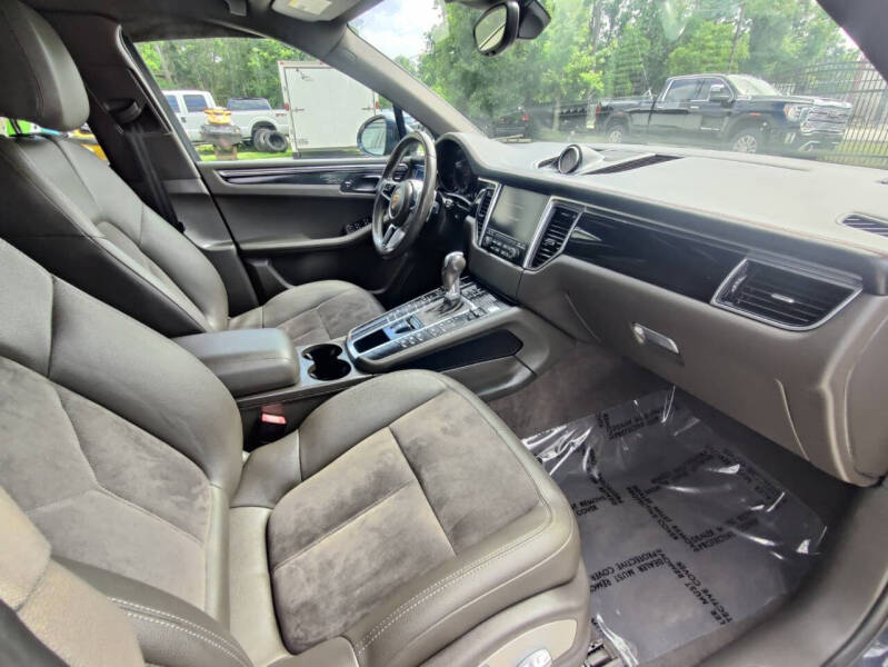 2018 Porsche Macan