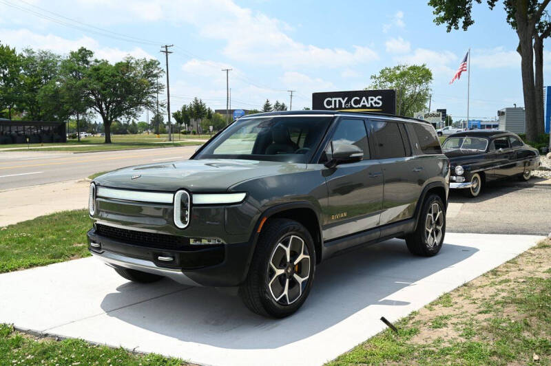 2022 Rivian R1S Launch Edition