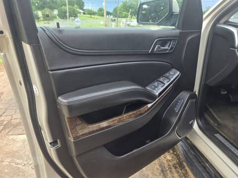 2017 Chevrolet Suburban LT