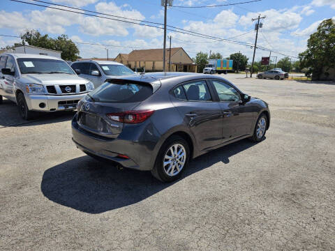 2018 Mazda MAZDA3 Sport