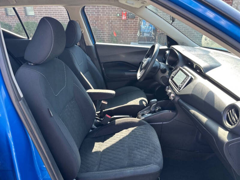 2022 Nissan Kicks S
