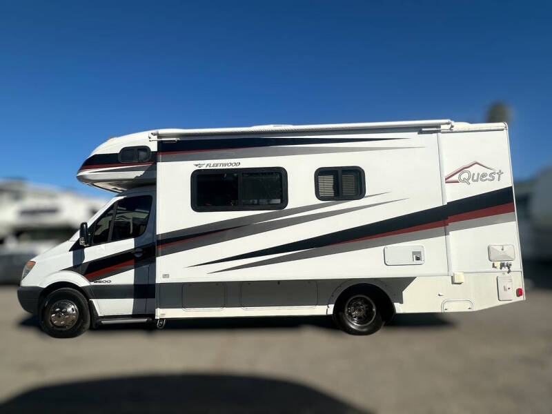 2010 Fleetwood RV QUEST 24E