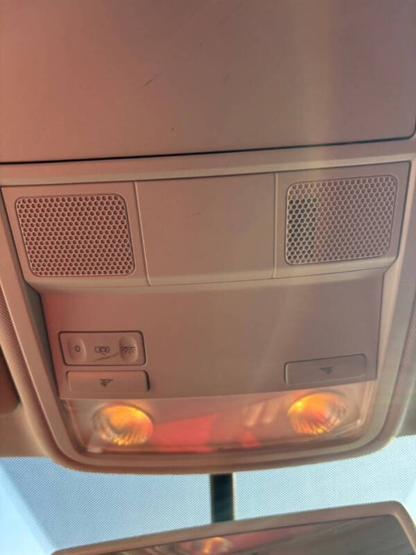 2012 Volkswagen Passat SE PZEV