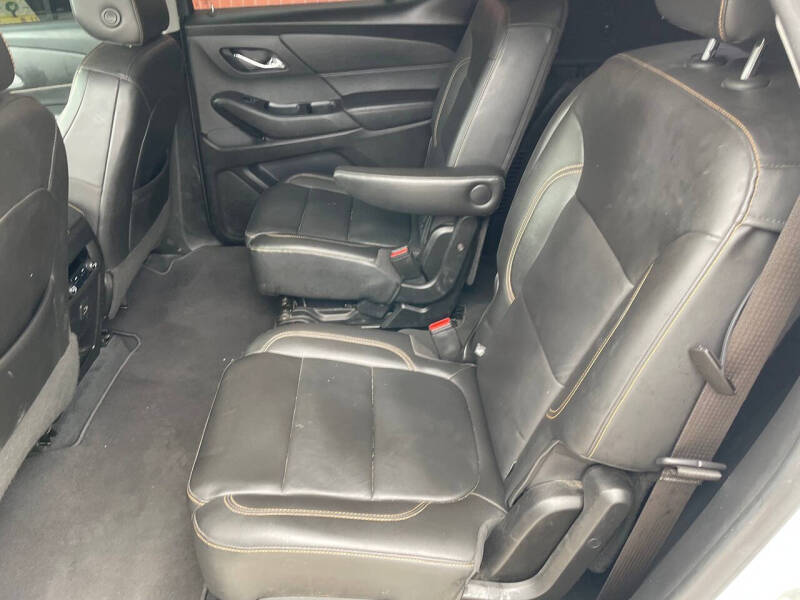 2021 Chevrolet Traverse LT Leather