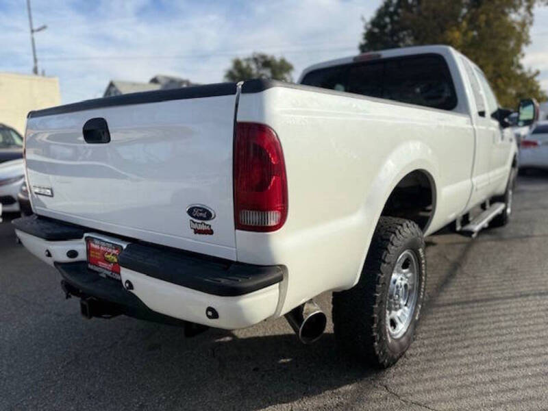 2006 Ford F-350 Super Duty XLT