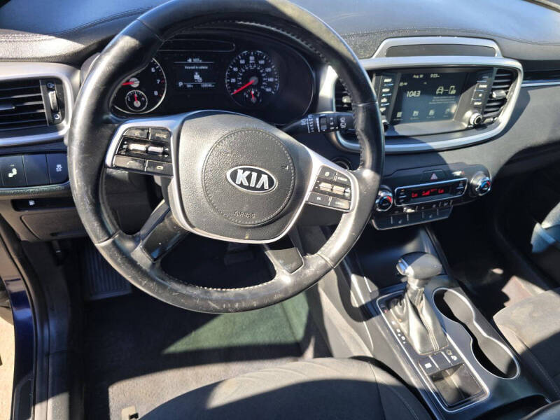 2020 Kia Sorento LX V6