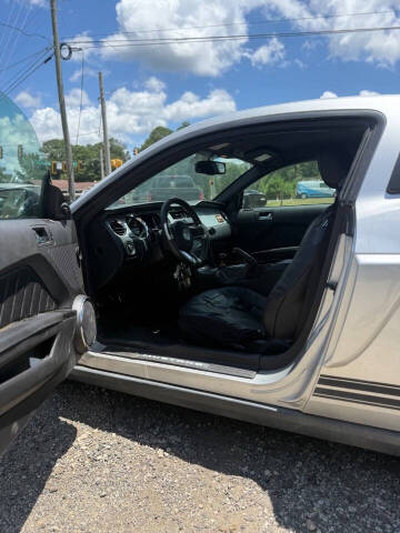 2011 Ford Mustang V6 Premium