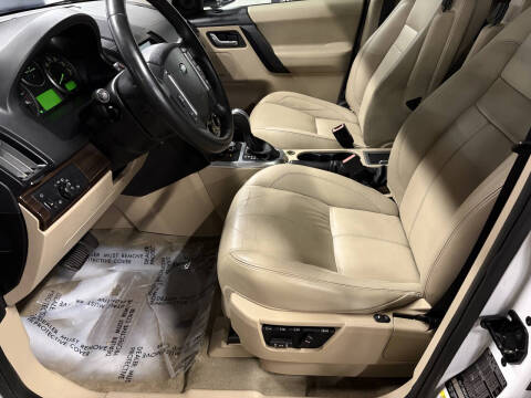 2012 Land Rover LR2 HSE LUX