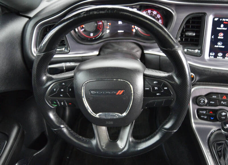 2018 Dodge Challenger SXT Plus