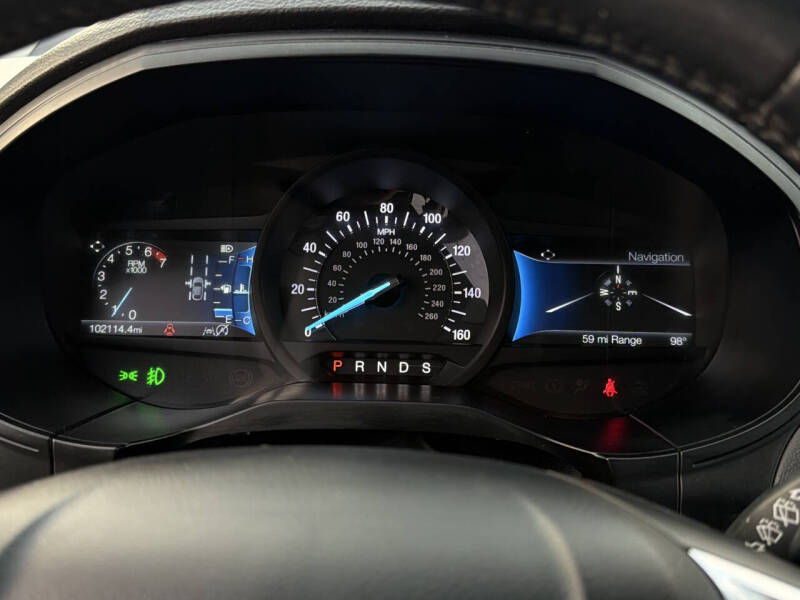 2022 Ford Edge Titanium