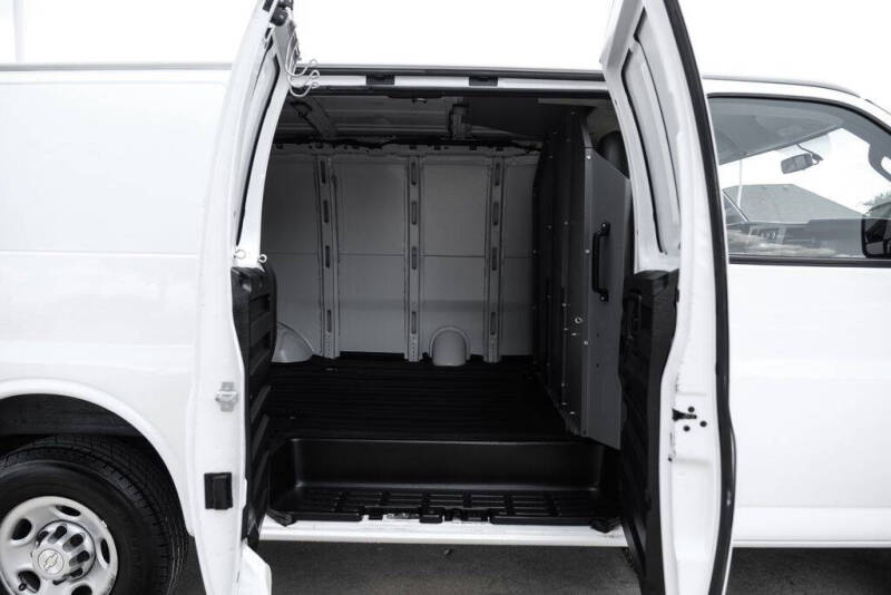 2021 Chevrolet Express 2500