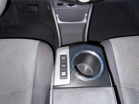 2012 Toyota Prius v Two