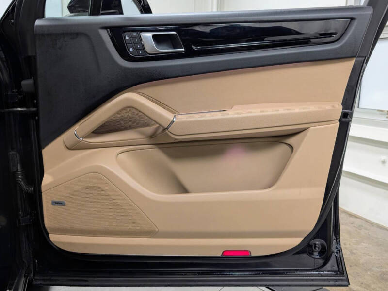 2022 Porsche Cayenne