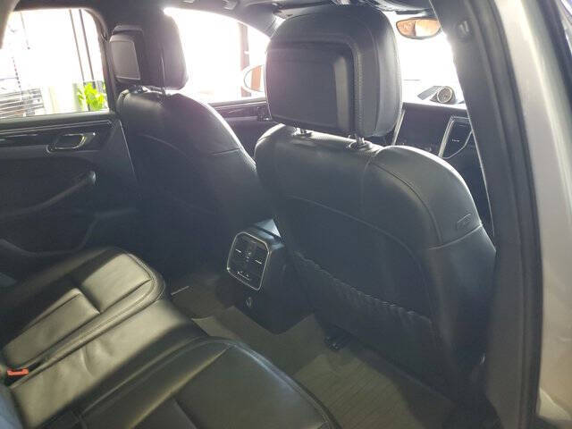 2017 Porsche Macan S