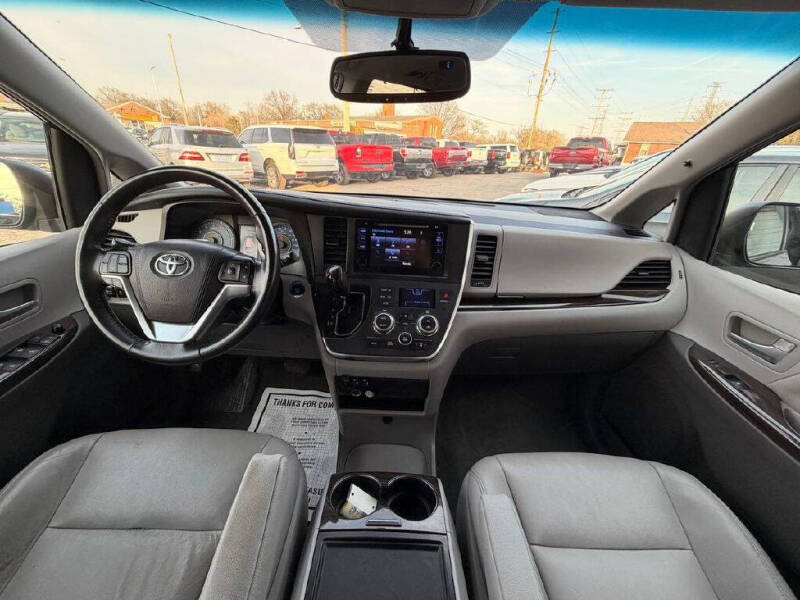 2017 Toyota Sienna