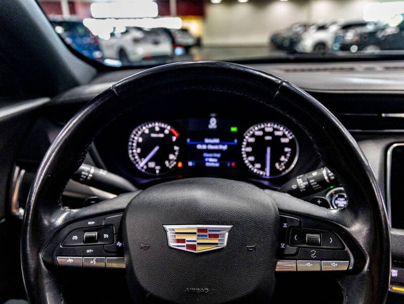 2020 Cadillac XT4 Premium Luxury