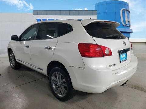 2011 Nissan Rogue S Krom