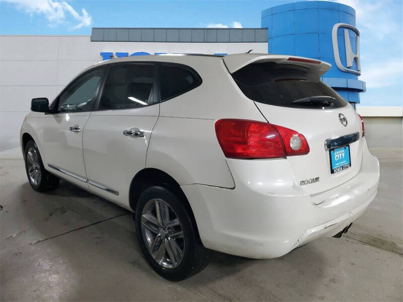 2011 Nissan Rogue S Krom