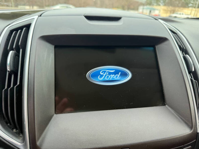 2017 Ford Edge Titanium