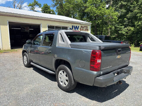 2011 Chevrolet Avalanche LT