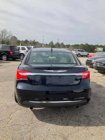 2011 Chrysler 200 Limited