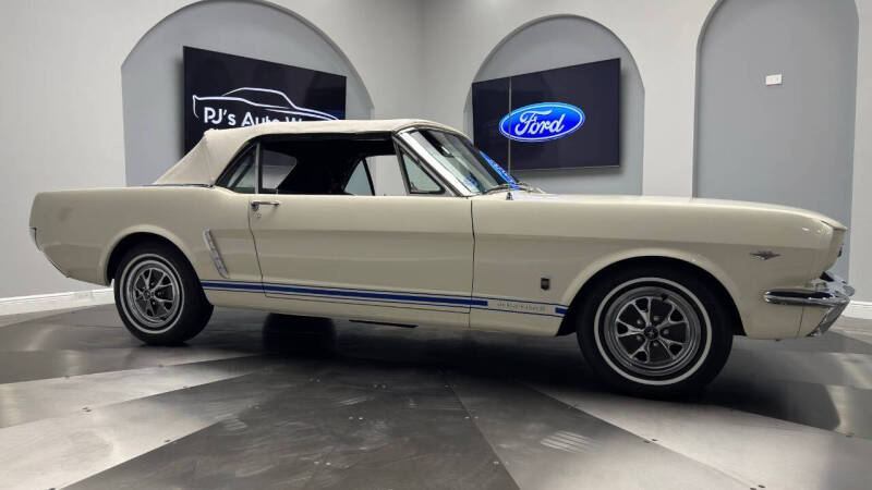 1965 Ford Mustang