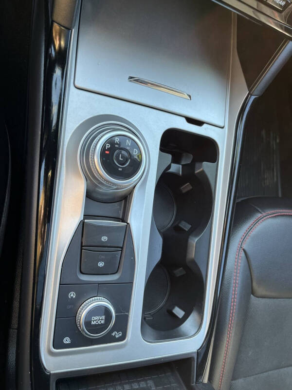 2024 Ford Explorer ST-Line