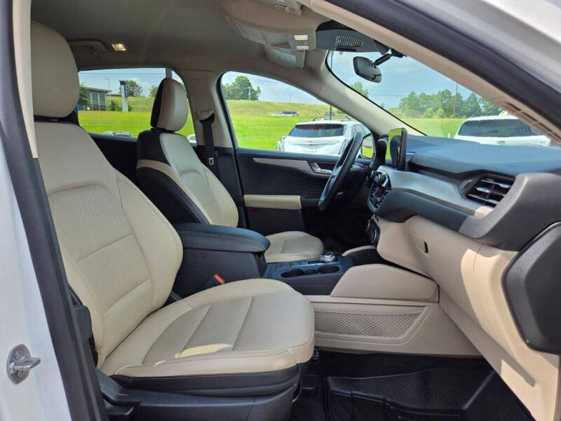 2020 Ford Escape SEL