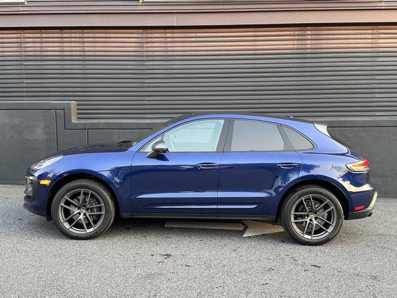 2024 Porsche Macan T