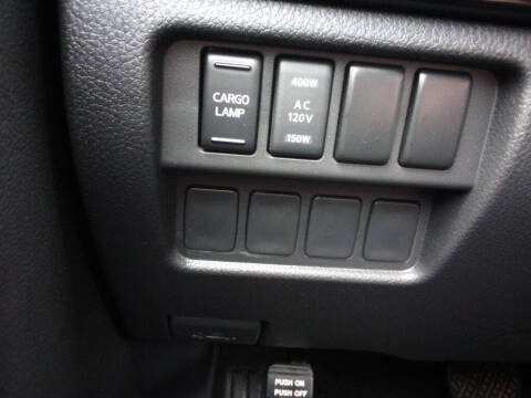 2024 Nissan Titan XD SV