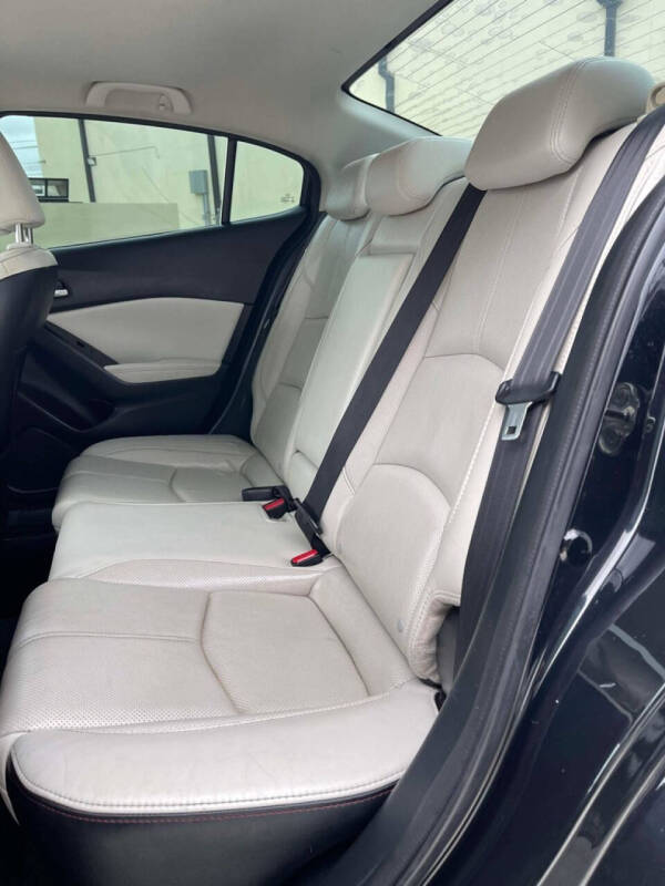 2018 Mazda MAZDA3 Grand Touring