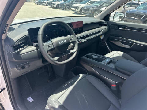 2026 Kia EV9 Light