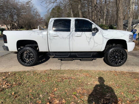 2009 Chevrolet Silverado 1500 for sale at Auto Motives in Greensboro NC
