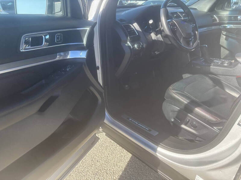 2016 Ford Explorer Sport